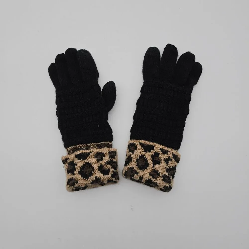 CC Exclusive Gloves Womens Black Leopard Cheetah Fleece Fur Lined Touch Screen